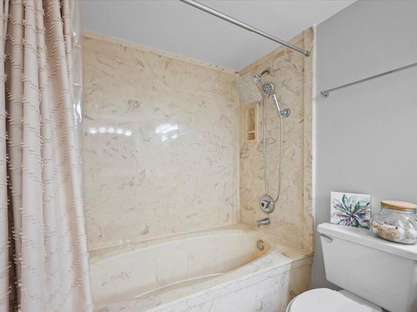 5261 Eagle Lake Drive, Palm Beach Gardens FL 33418