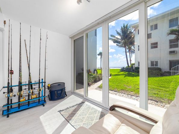 1043 Hillsboro Mile 17c, Hillsboro Beach FL 33062