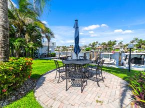 1043 Hillsboro Mile 17c, Hillsboro Beach FL 33062