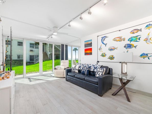 1043 Hillsboro Mile 17c, Hillsboro Beach FL 33062