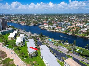 1043 Hillsboro Mile 17c, Hillsboro Beach FL 33062