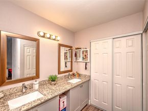 621 Lakeshore Ter, Davie FL 33325