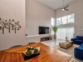 621 Lakeshore Ter, Davie FL 33325