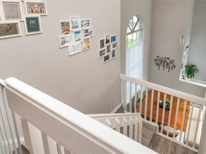 621 Lakeshore Ter, Davie FL 33325