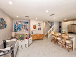 621 Lakeshore Ter, Davie FL 33325