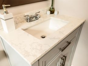621 Lakeshore Ter, Davie FL 33325