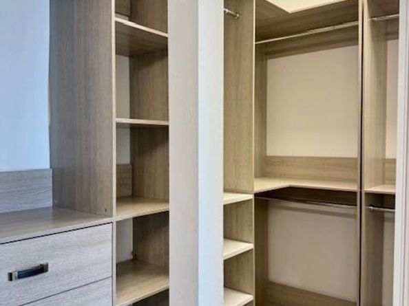 621 Lakeshore Ter, Davie FL 33325