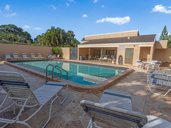 1121 NW 13th Street 3, Boca Raton FL 33486
