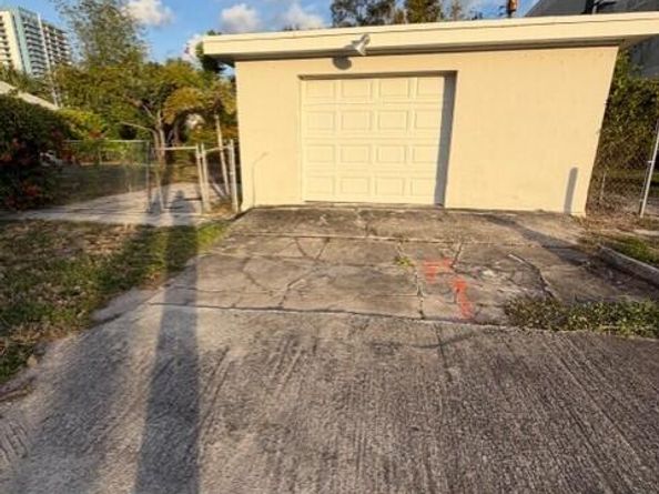 83 W 37th Street, Riviera Beach FL 33404