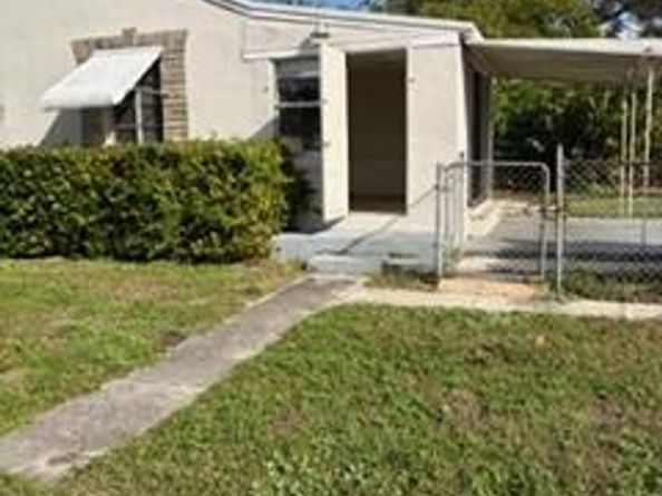83 W 37th Street, Riviera Beach FL 33404