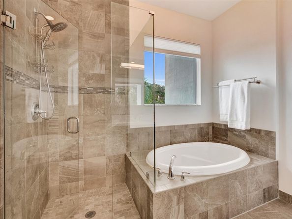 2900 NE 12th Ter 19, Oakland Park FL 33334