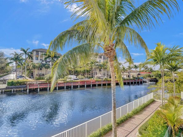 2900 NE 12th Ter 19, Oakland Park FL 33334