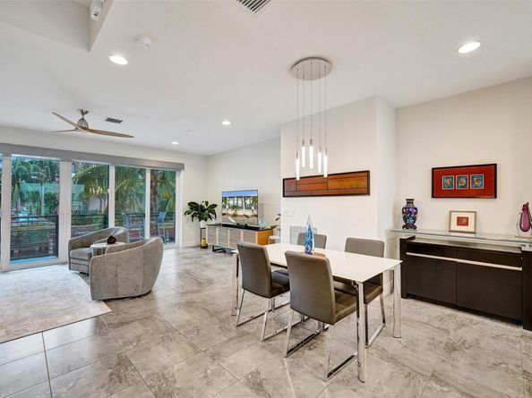 2900 NE 12th Ter 19, Oakland Park FL 33334