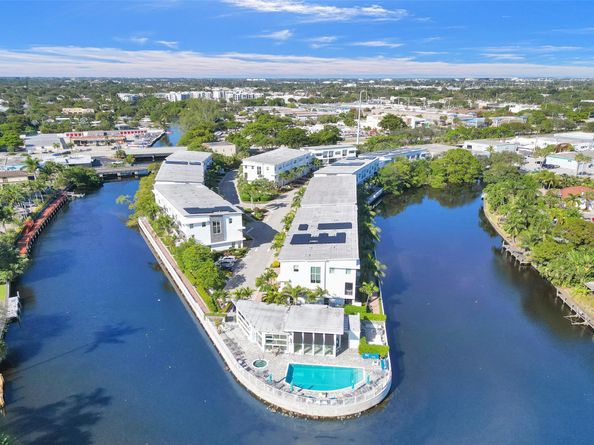 2900 NE 12th Ter 19, Oakland Park FL 33334