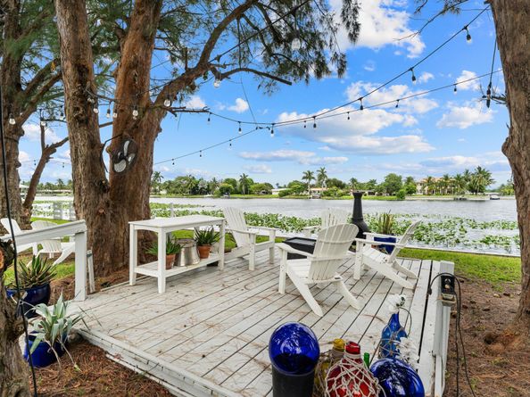 7420 W Lake Drive, Lake Clarke Shores FL 33406