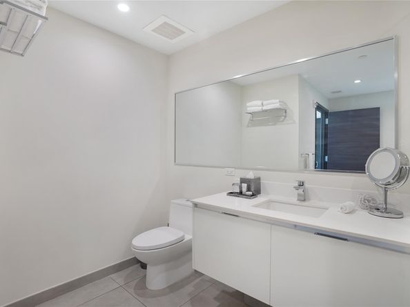 777 N Ocean Dr s332, Hollywood FL 33019