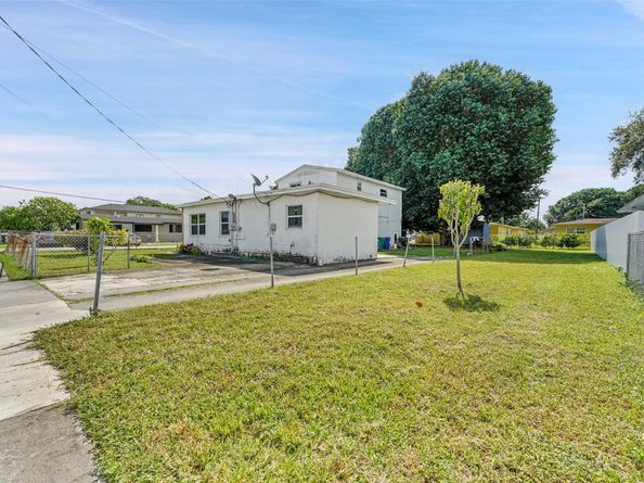 5840 NW 31st Ave, Miami FL 33142