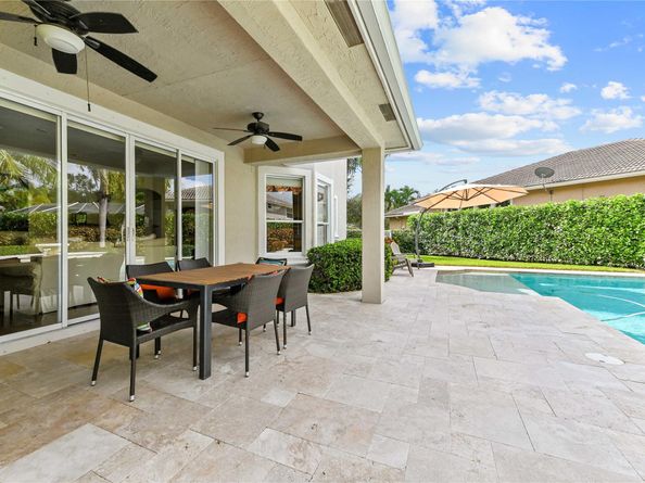 5969 NW 56th Cir, Coral Springs FL 33067