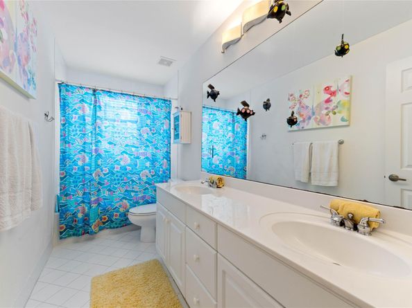 5969 NW 56th Cir, Coral Springs FL 33067