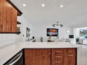 3090 NE 48th St 316, Fort Lauderdale FL 33308