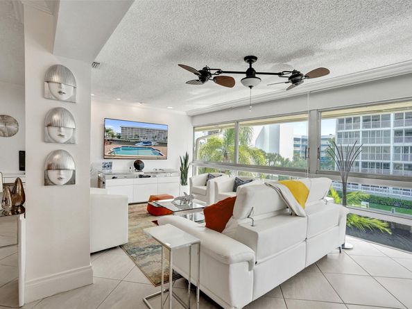 3090 NE 48th St 316, Fort Lauderdale FL 33308