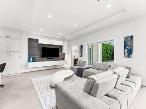 1044 NW 6th Drive, Boca Raton FL 33486