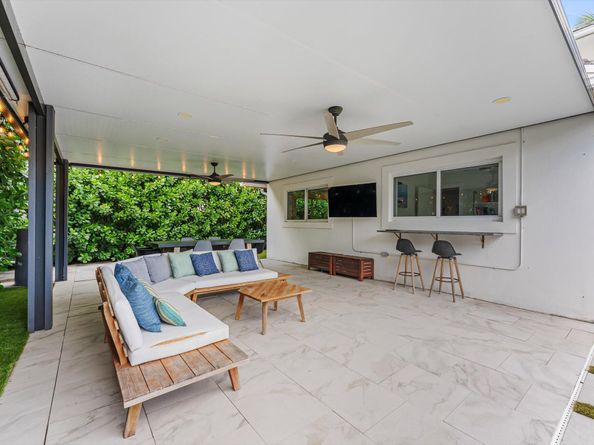 1044 NW 6th Drive, Boca Raton FL 33486