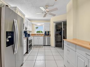 3871 Via Poinciana 404, Lake Worth FL 33467