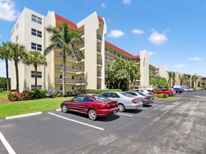 3871 Via Poinciana 404, Lake Worth FL 33467