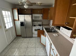 320 NE 12th Ave 408, Hallandale Beach FL 33009