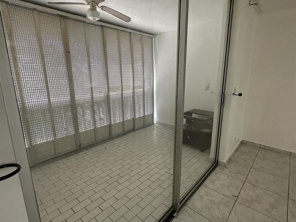 320 NE 12th Ave 408, Hallandale Beach FL 33009