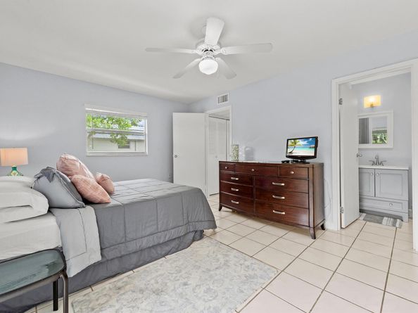 191 Tuscany C, Delray Beach FL 33446