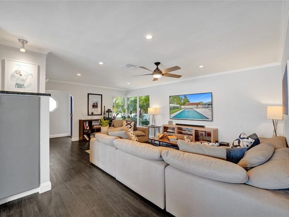 1280 NE 40th St, Oakland Park FL 33334