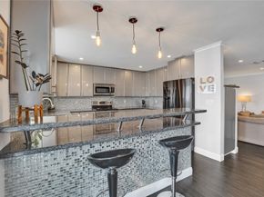 1280 NE 40th St, Oakland Park FL 33334
