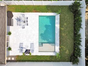 1280 NE 40th St, Oakland Park FL 33334