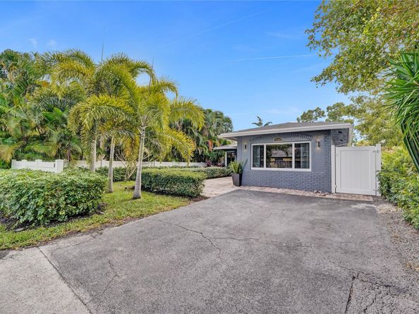 1280 NE 40th St, Oakland Park FL 33334