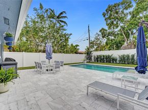 1280 NE 40th St, Oakland Park FL 33334