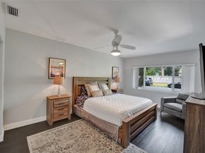 1280 NE 40th St, Oakland Park FL 33334