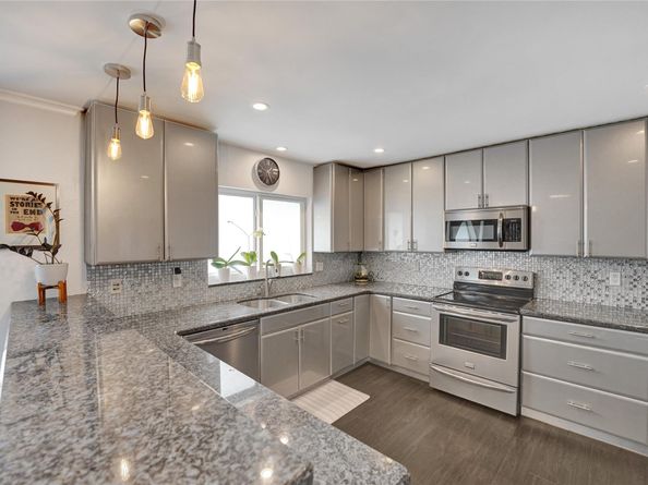 1280 NE 40th St, Oakland Park FL 33334