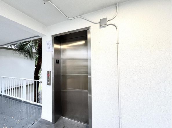 4215 N University Drive 214, Sunrise FL 33351