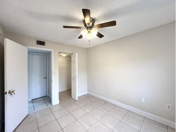 4215 N University Drive 214, Sunrise FL 33351