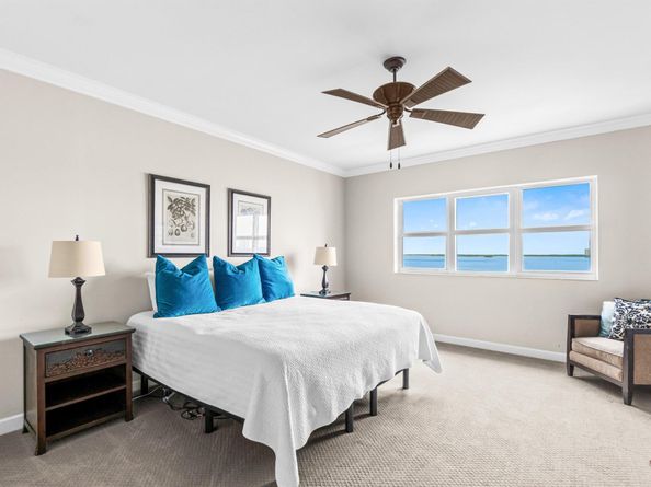 2650 Lake Shore Drive 703, Riviera Beach FL 33404