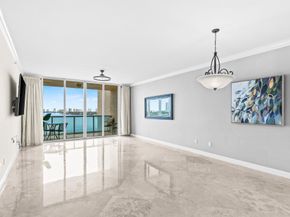 2650 Lake Shore Drive 703, Riviera Beach FL 33404