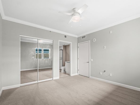 2650 Lake Shore Drive 703, Riviera Beach FL 33404