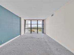 1000 Parkview Dr 925, Hallandale Beach FL 33009