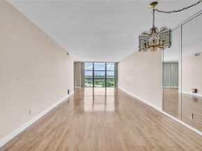 1000 Parkview Dr 925, Hallandale Beach FL 33009