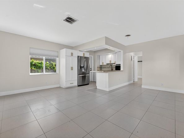 2110 NE 56 St, Fort Lauderdale FL 33308