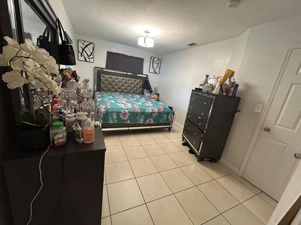 1530 SW 68th Ave, North Lauderdale FL 33068