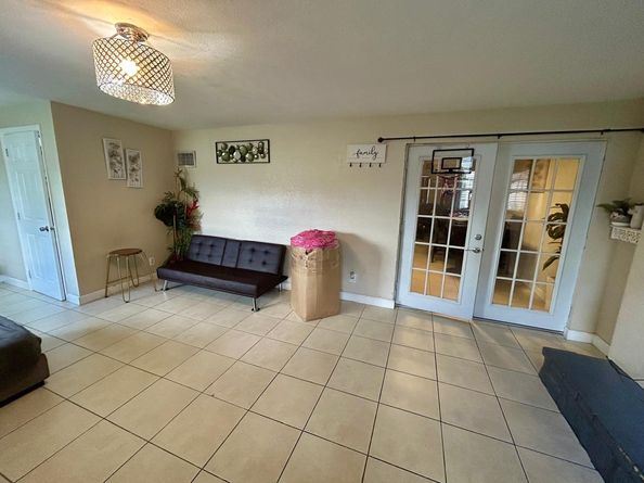 1530 SW 68th Ave, North Lauderdale FL 33068