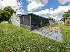 1530 SW 68th Ave, North Lauderdale FL 33068